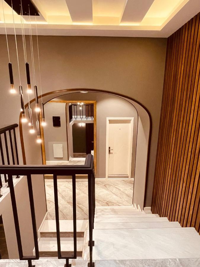Eleven Hotel Баку Екстериор снимка