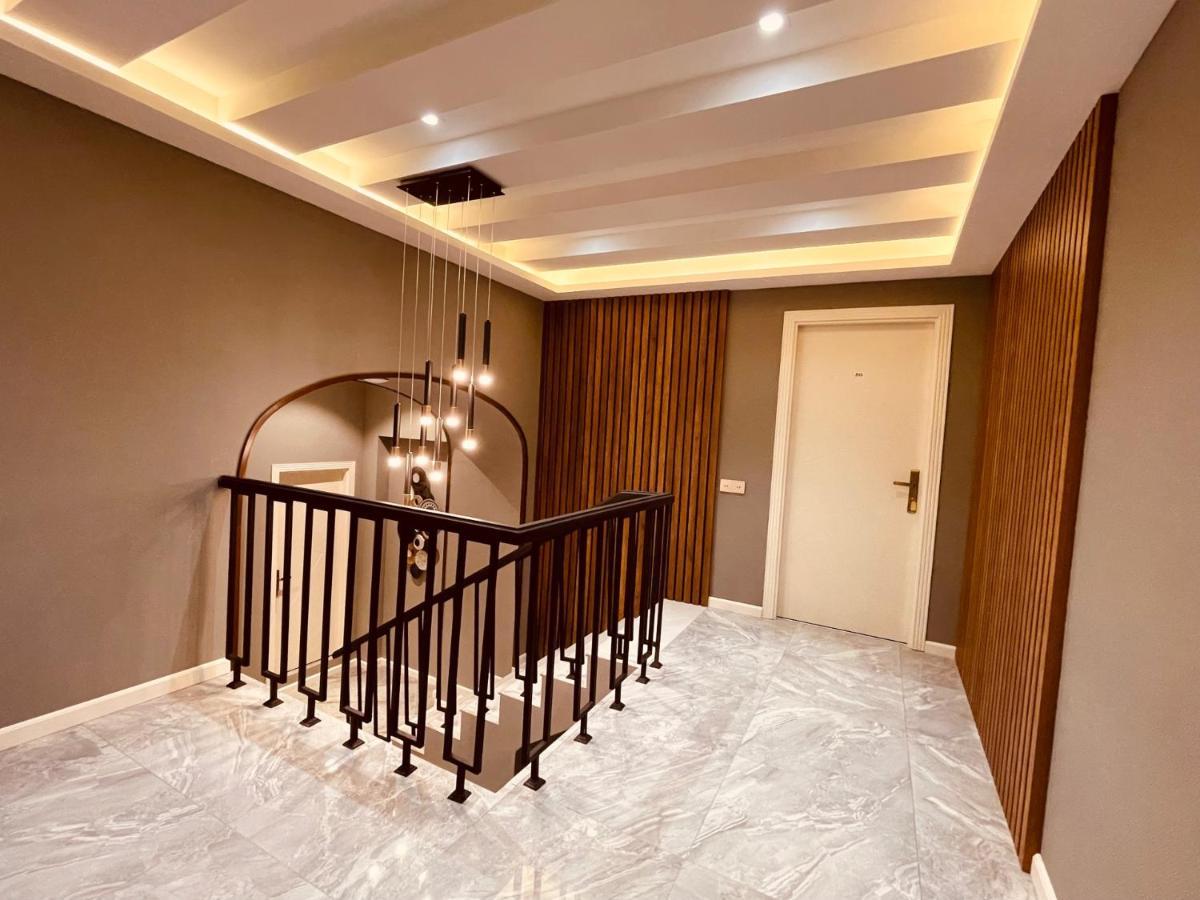 Eleven Hotel Баку Екстериор снимка