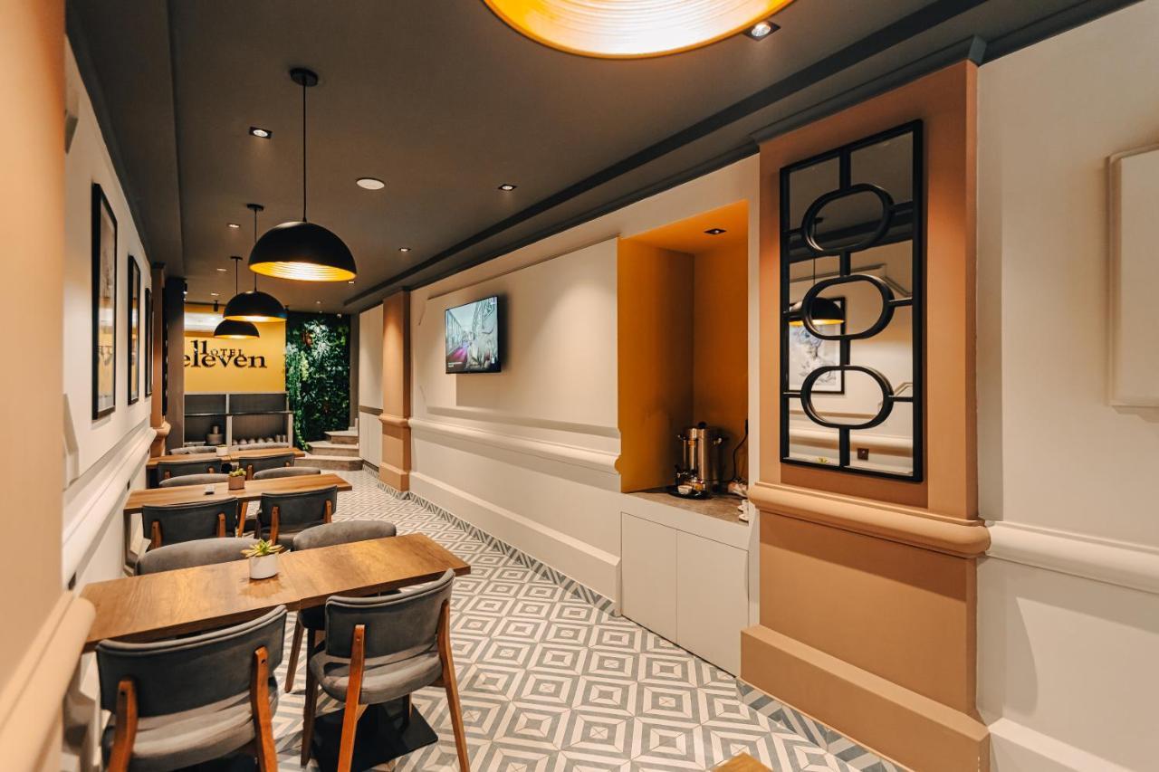 Eleven Hotel Баку Екстериор снимка