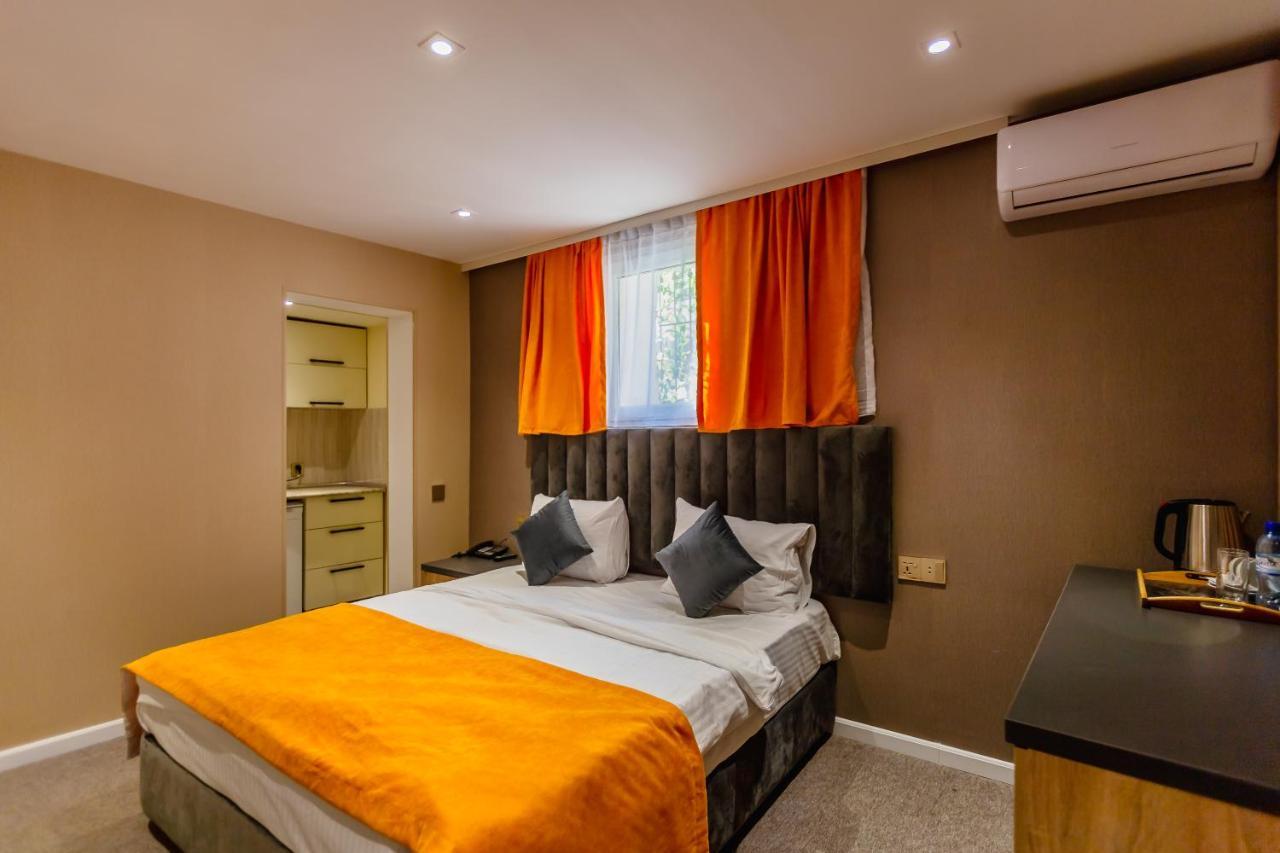 Eleven Hotel Баку Екстериор снимка