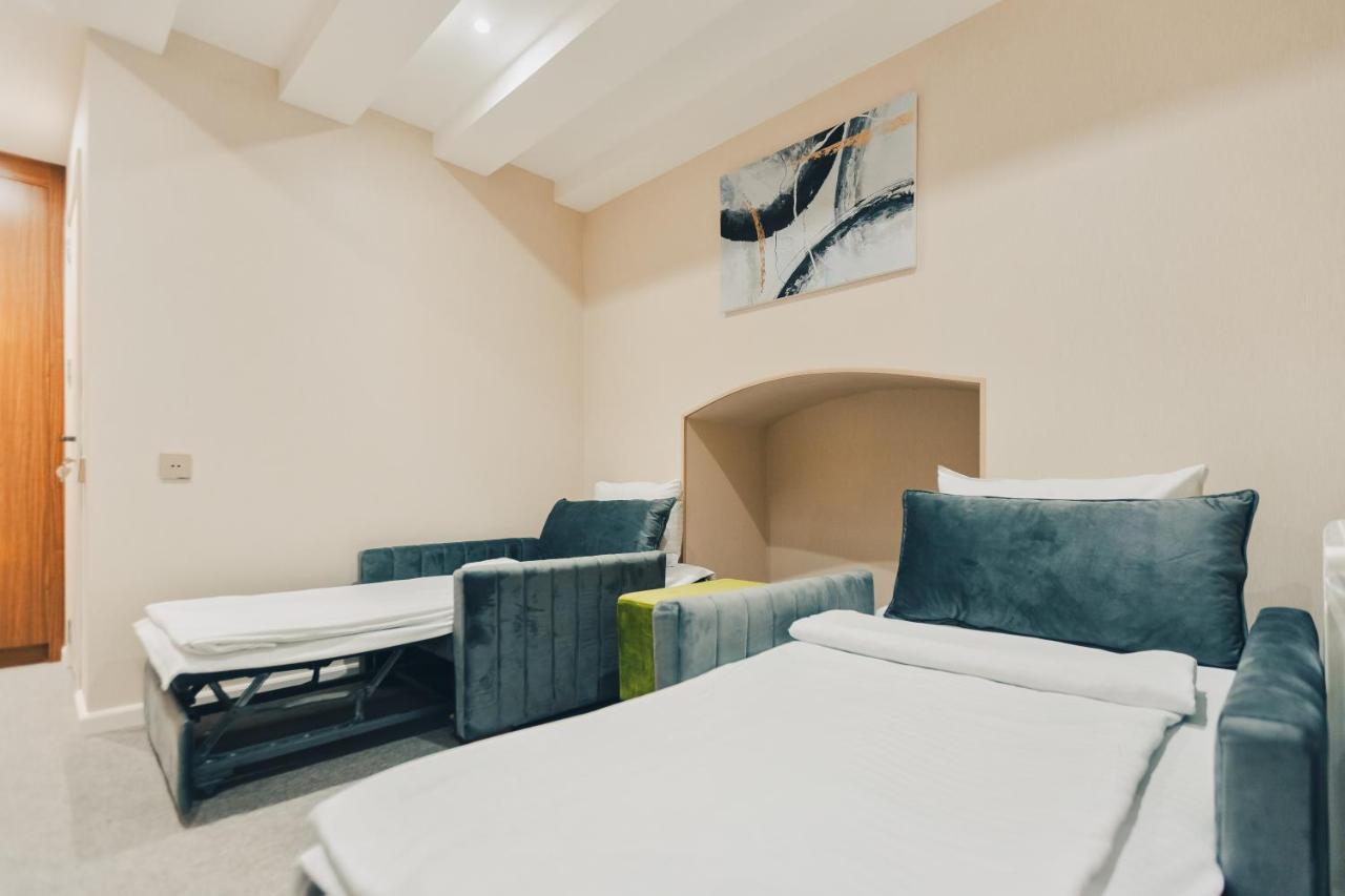 Eleven Hotel Баку Екстериор снимка